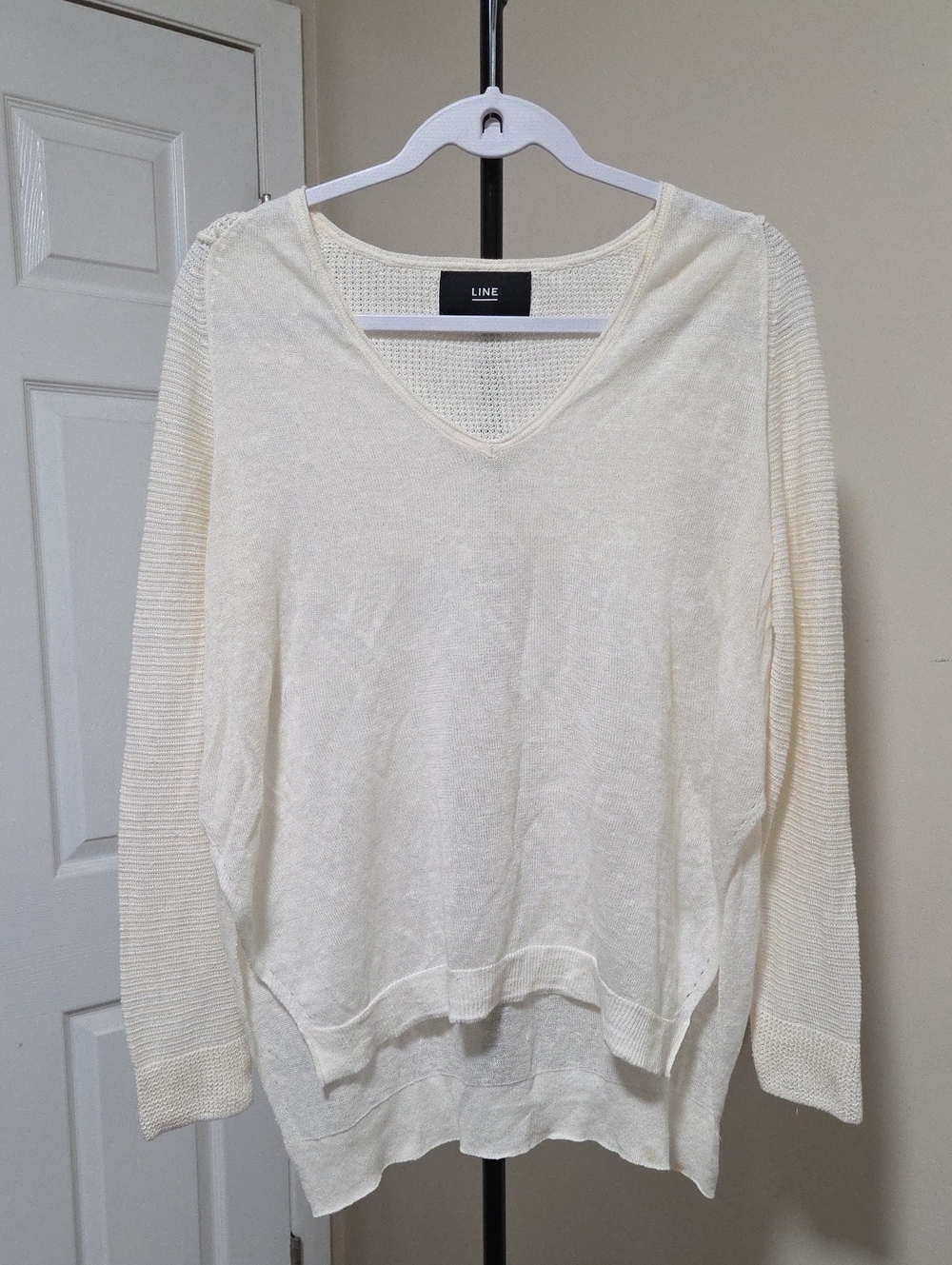 LINE Cream V-Neck Lightweight Women's Sweater